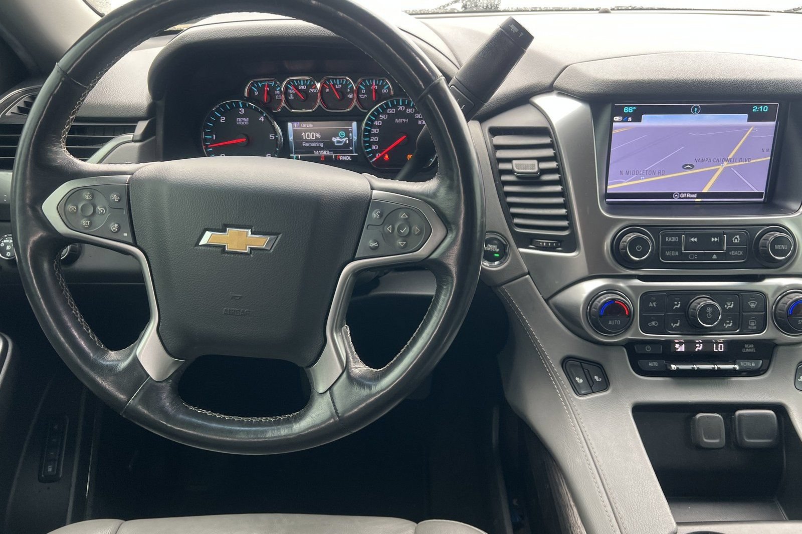Used 2018 Chevrolet Suburban LT AWD/4WD image 14