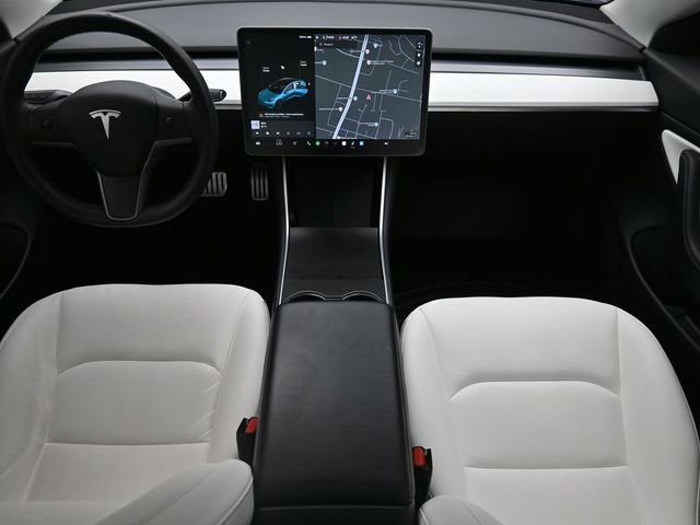 Used 2020 Tesla Model 3 Performance image 20