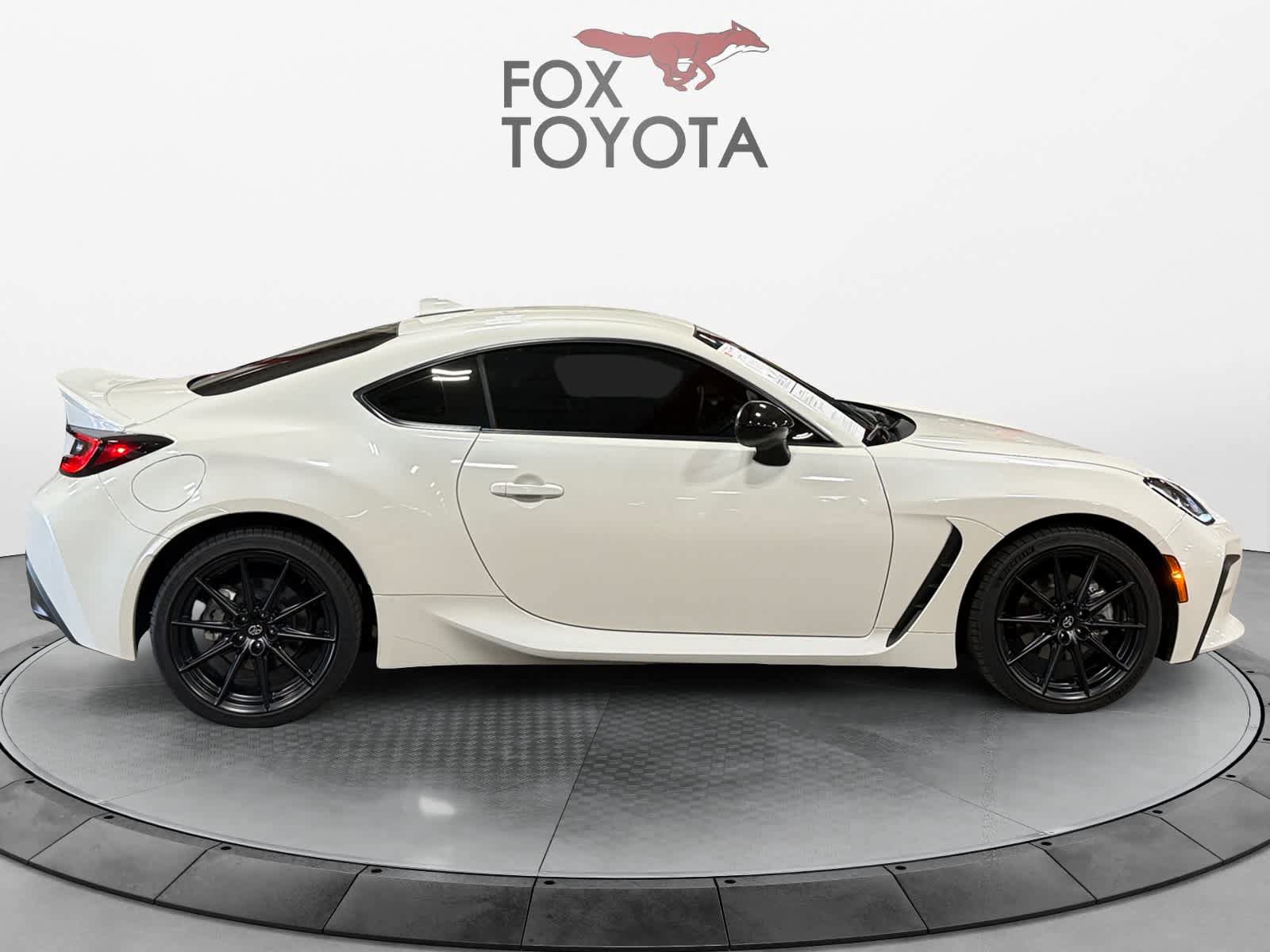 Used 2024 Toyota GR86 Premium RWD image 7