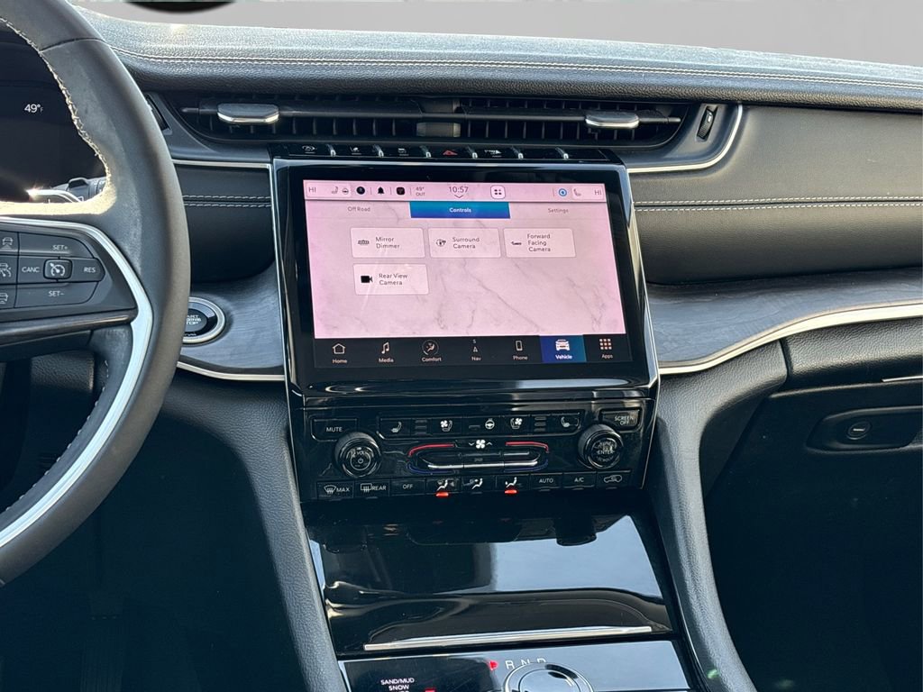 Used 2023 Jeep Grand Cherokee Limited w/ Luxury Tech Group II image 22