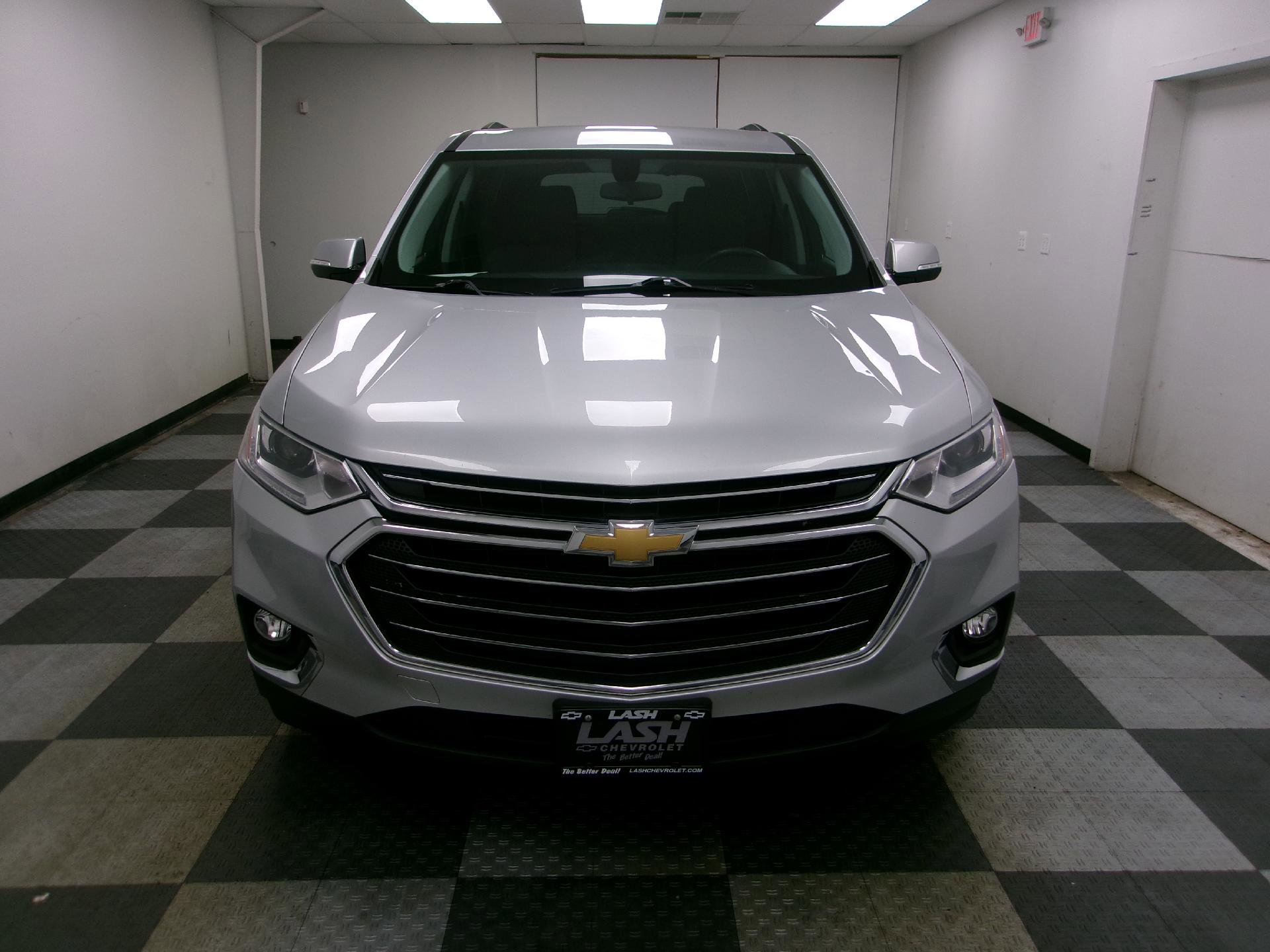 Used 2018 Chevrolet Traverse LT FWD image 3
