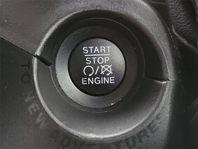 Used 2018 Jeep Renegade Altitude w/ Safety & Security Group image 12