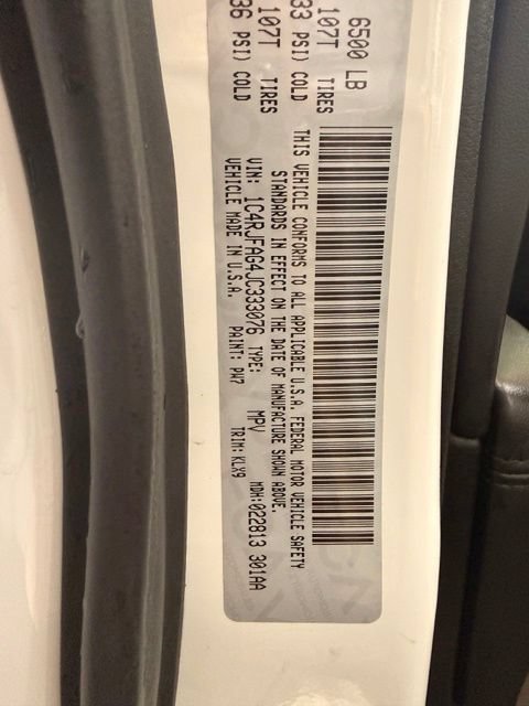 Used 2018 Jeep Grand Cherokee Altitude AWD/4WD image 11