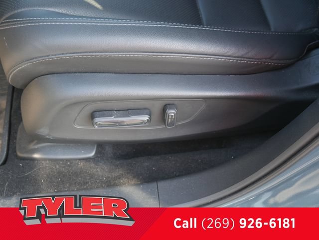 Certified 2025 Honda HR-V EX-L image 20