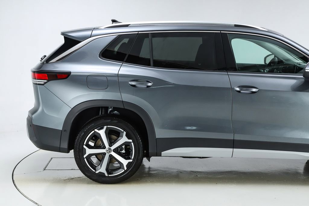 New 2026 Volkswagen Tiguan SE image 50