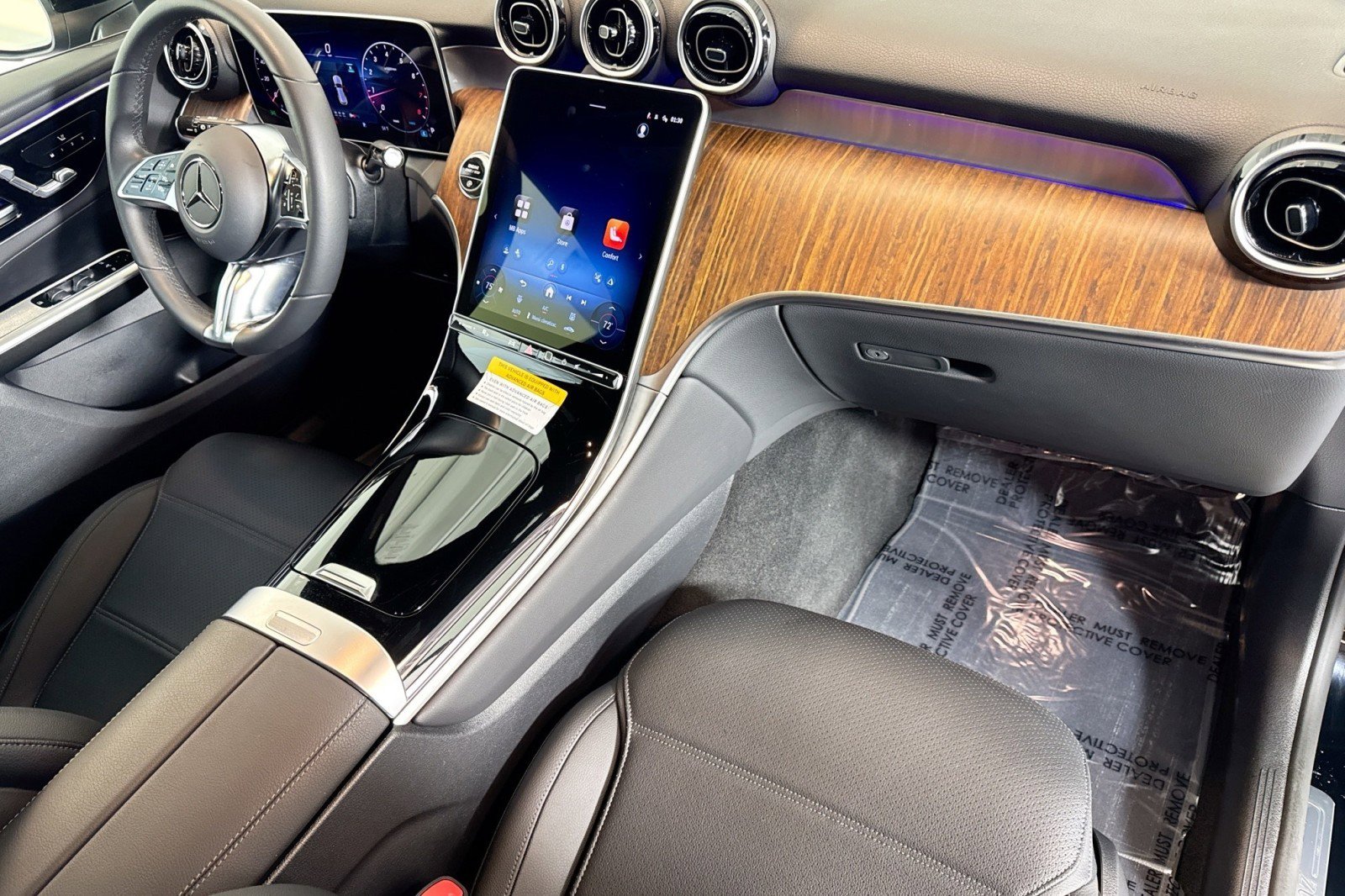 Certified 2025 Mercedes-Benz GLC 300 image 27