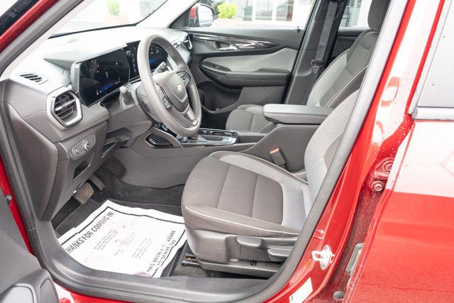 Used 2025 Chevrolet TrailBlazer LT FWD image 15