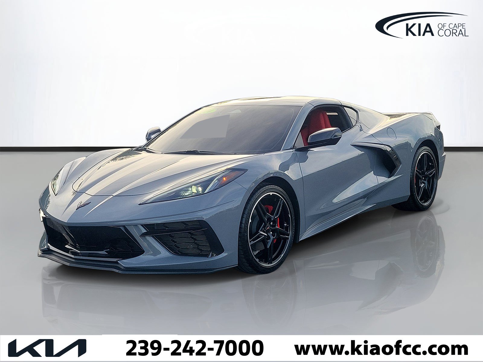 Used 2024 Chevrolet Corvette Stingray Coupe w/ 1LT RWD image 3