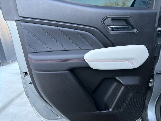 Used 2024 GMC Canyon AT4X image 17