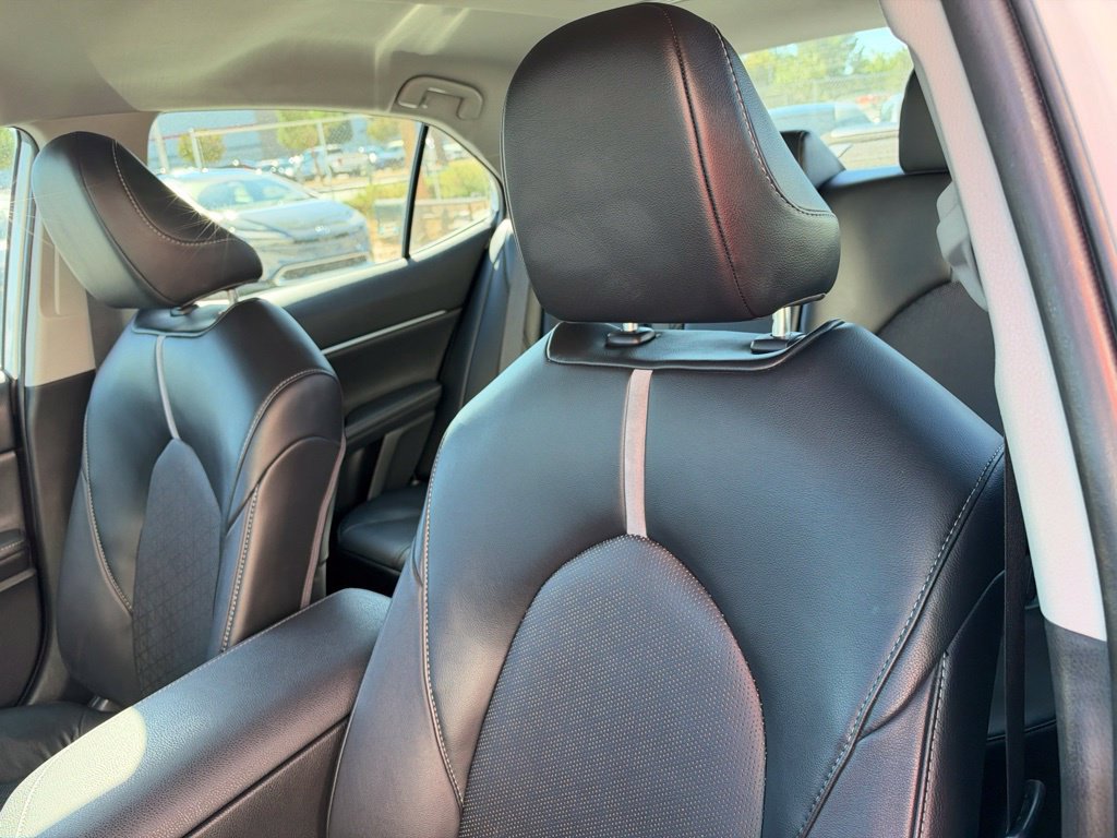 Used 2023 Toyota Camry XSE FWD image 17