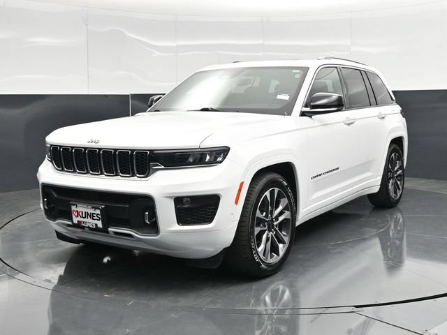 Used 2023 Jeep Grand Cherokee Overland AWD/4WD image 8