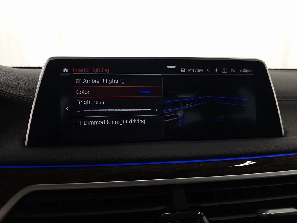 Used 2020 BMW 750i xDrive image 32