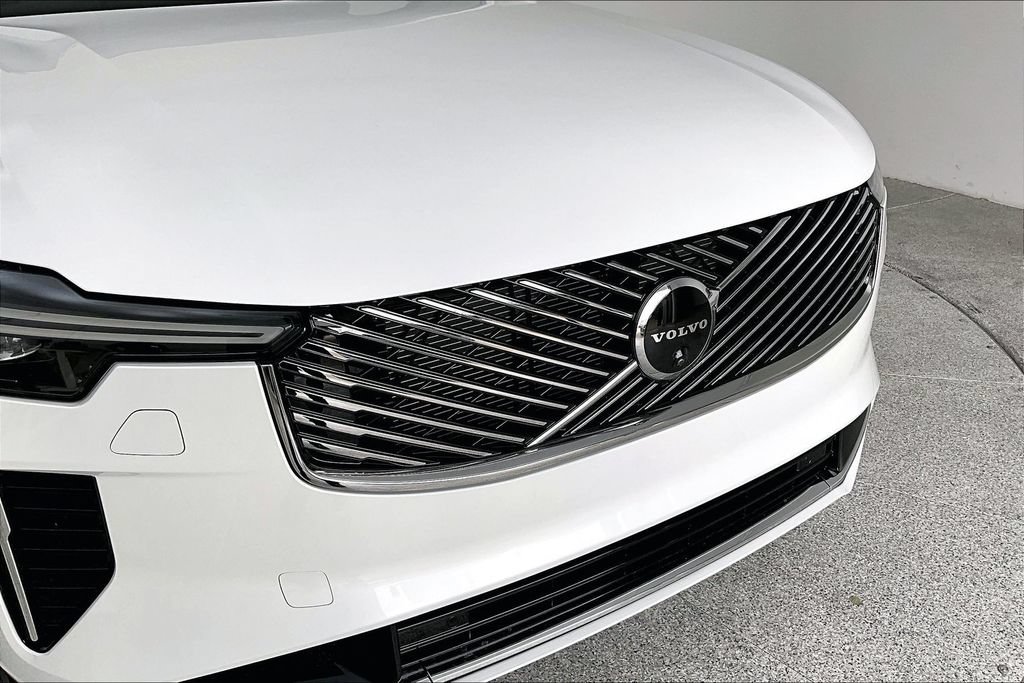New 2026 Volvo XC90 B5 Plus AWD/4WD image 38