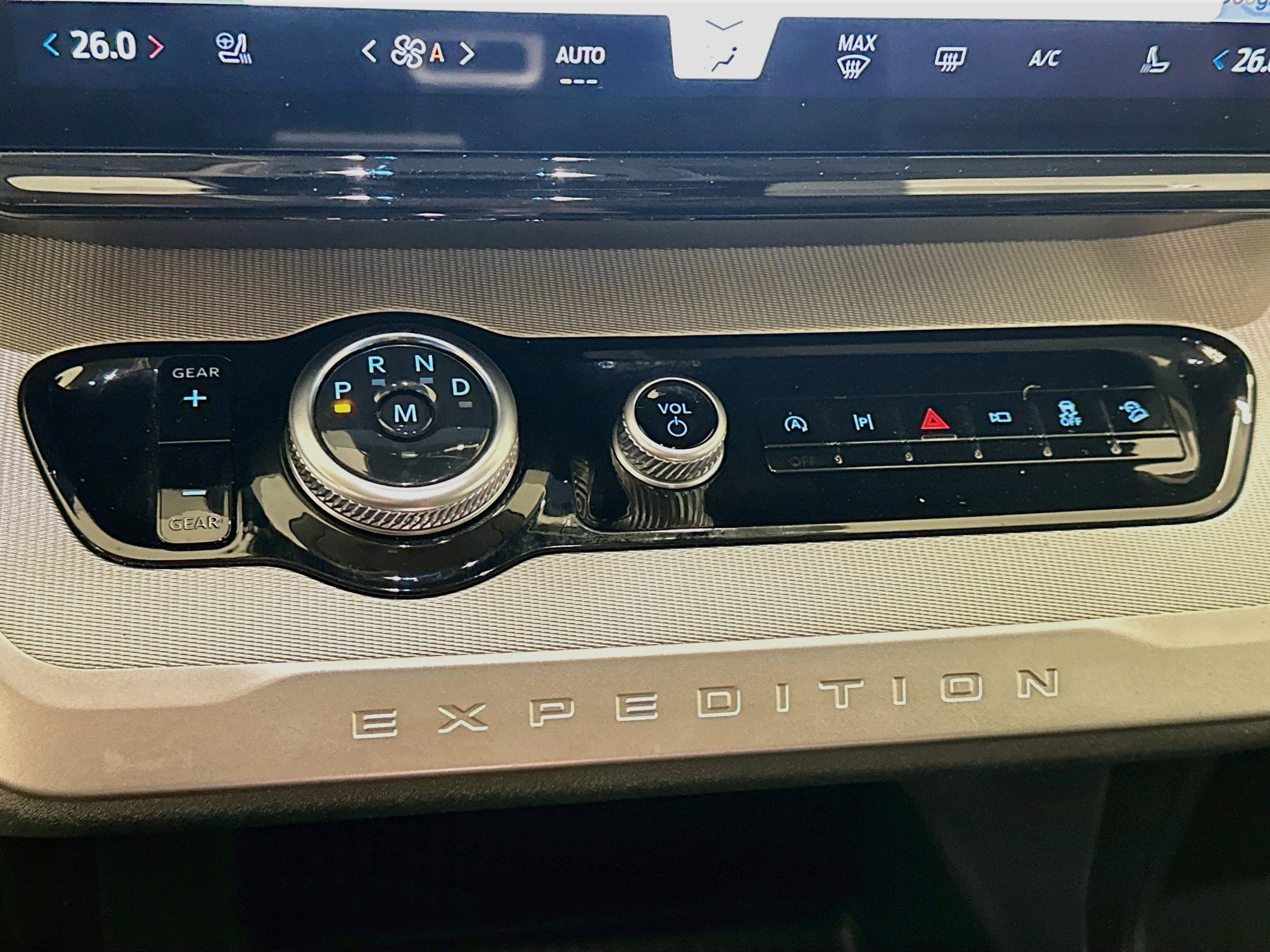 Used 2025 Ford Expedition Max Active AWD/4WD image 25
