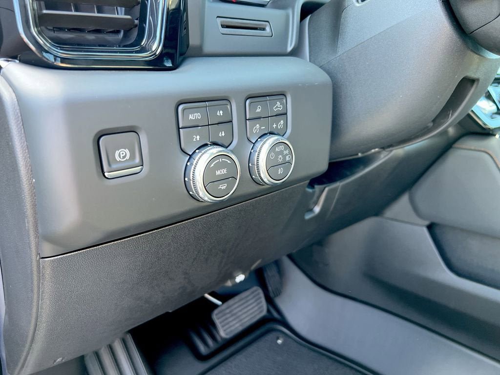 New 2026 GMC Sierra 3500 AT4 image 46