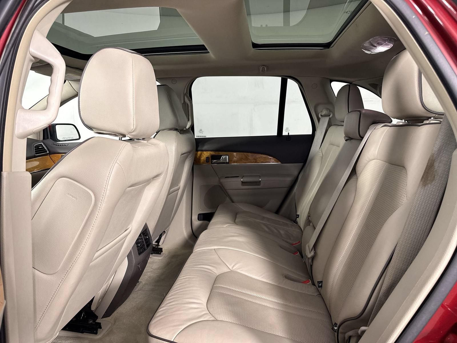 Used 2013 Lincoln MKX AWD image 23