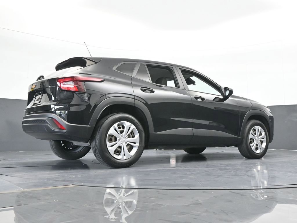 Used 2024 Chevrolet Trax LS image 59