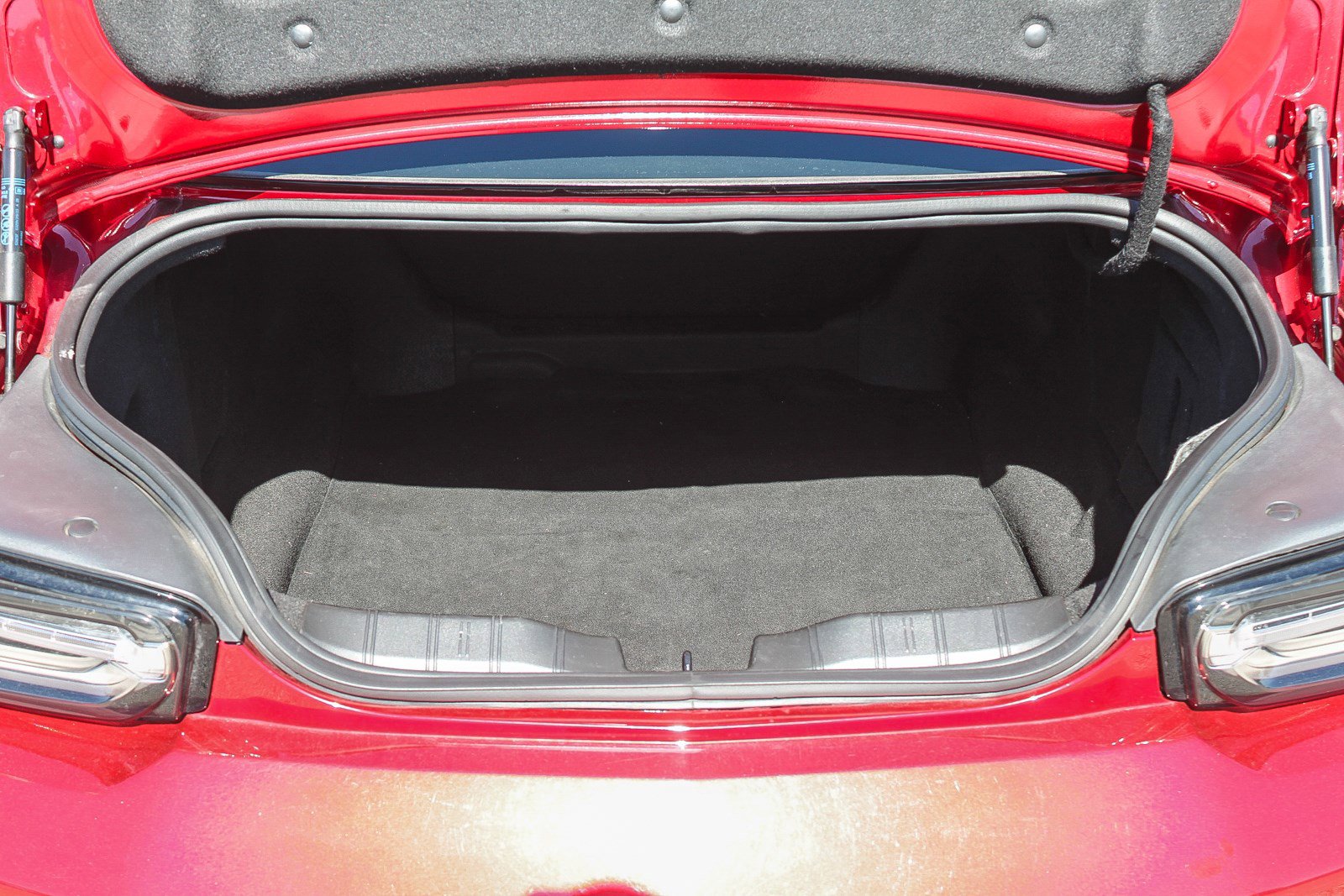 Used 2024 Chevrolet Camaro LT w/ RS Package image 28