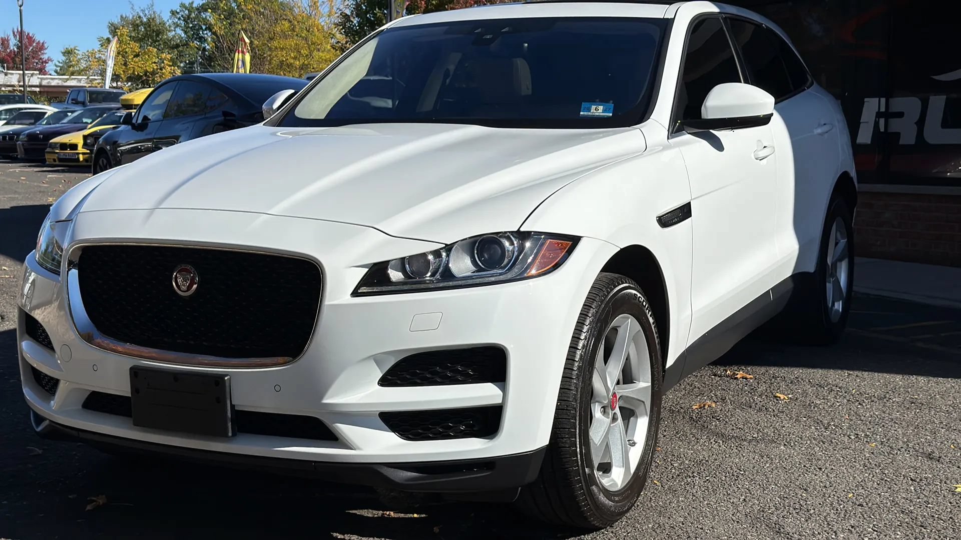 Used 2020 Jaguar F-PACE Premium AWD/4WD image 2