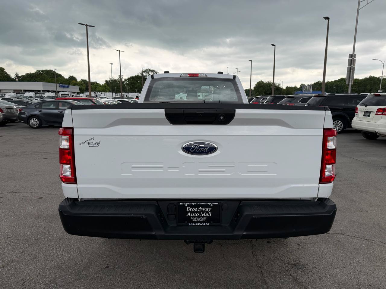 Used 2022 Ford F150 XL RWD image 4