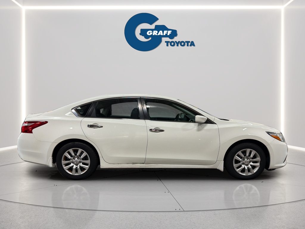 Used 2017 Nissan Altima 2.5 S w/ Power Driver Seat Package FWD image 9