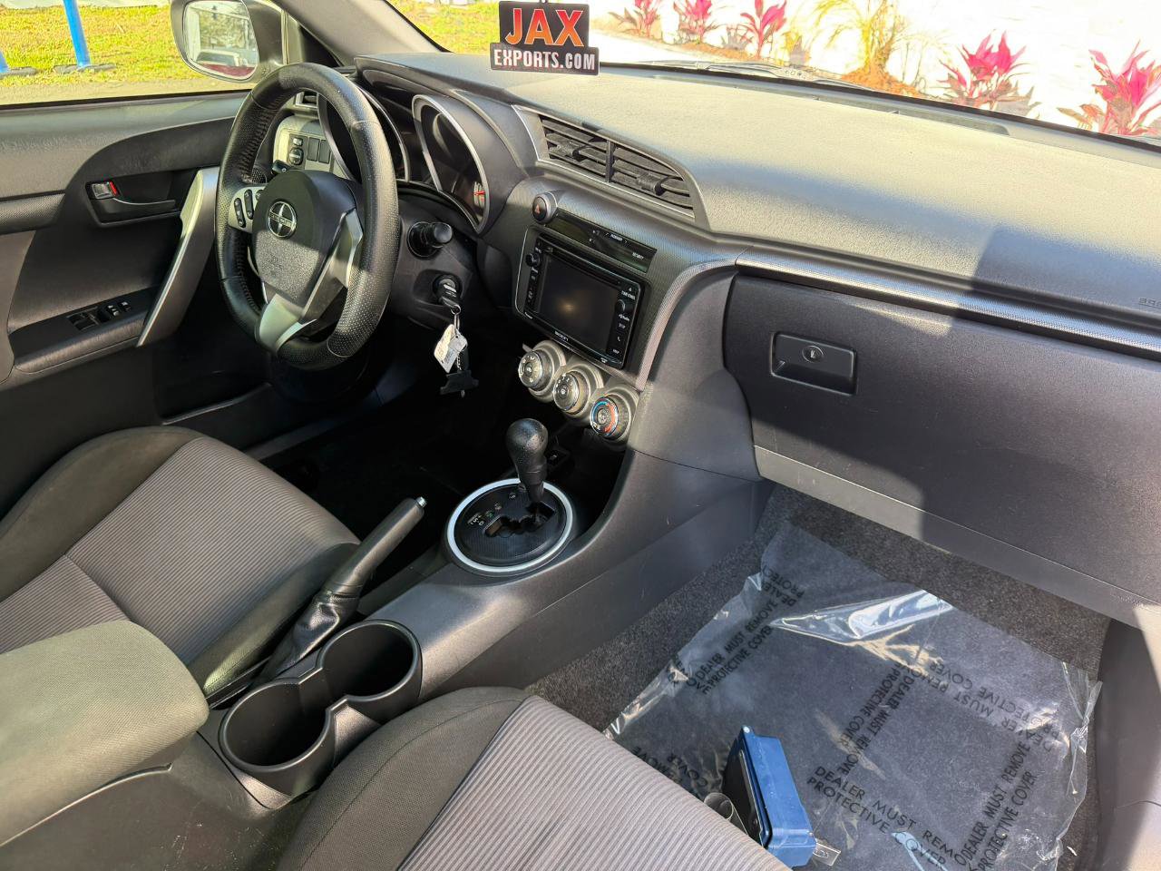 Used 2015 Scion tC 2D Hatchback image 35