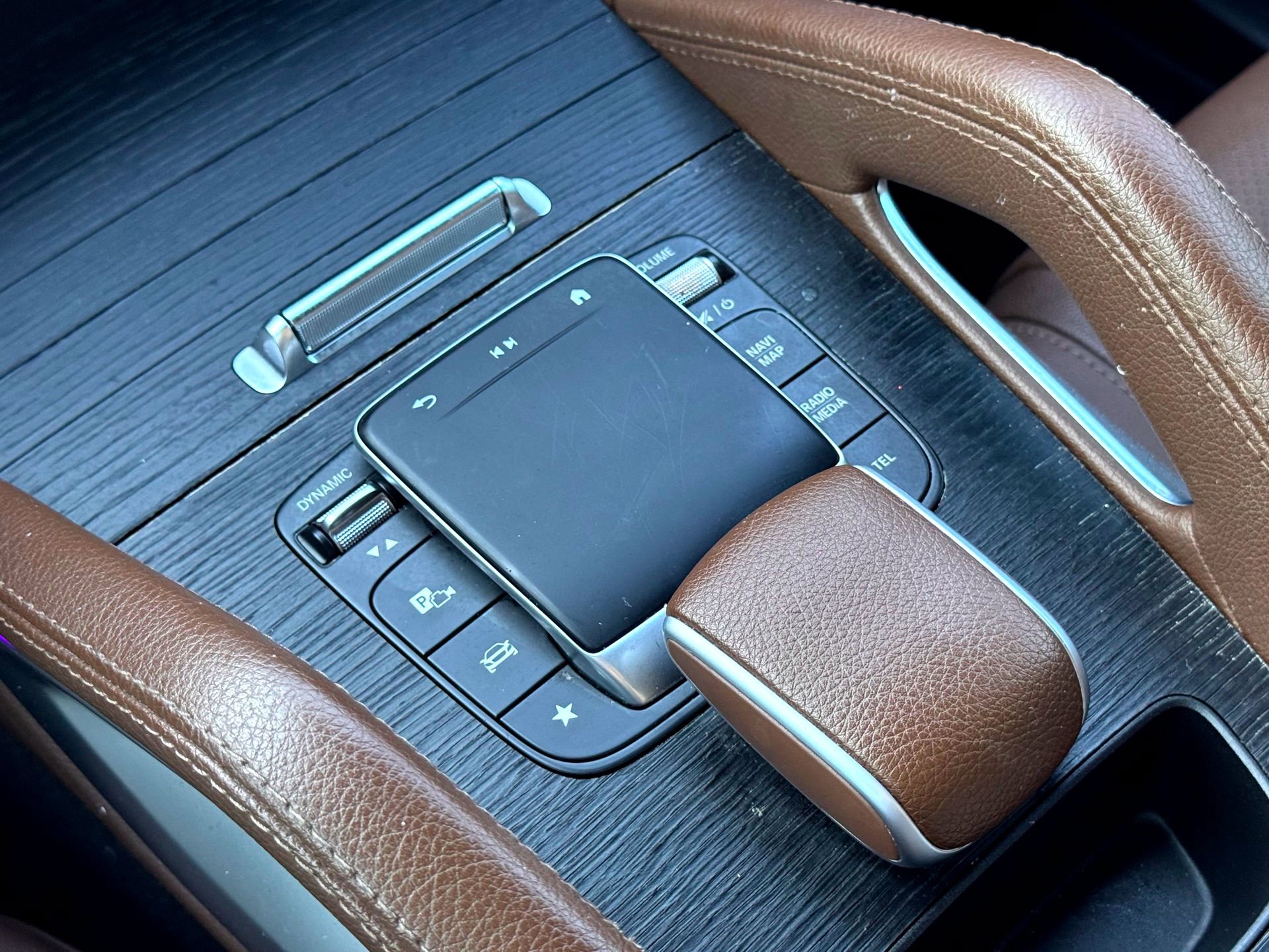 Used 2024 Mercedes-Benz GLE 350 4MATIC image 27