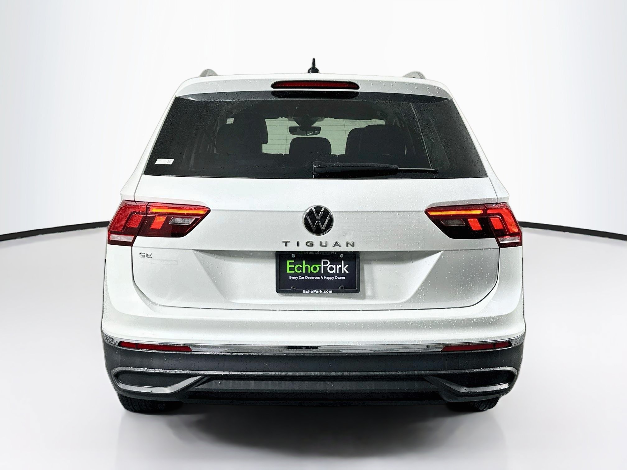 Used 2023 Volkswagen Tiguan SE FWD image 7