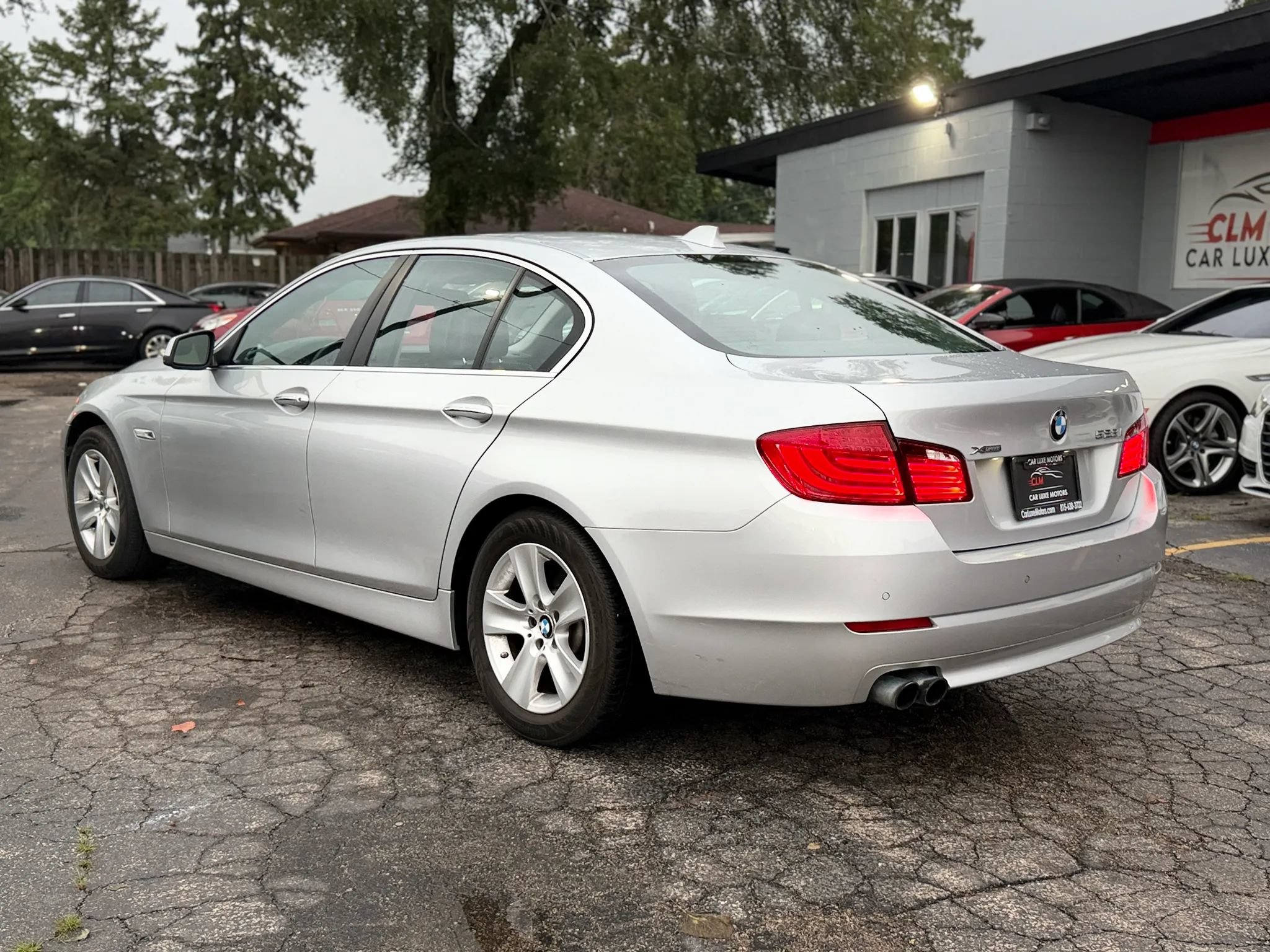 Used 2013 BMW 528i xDrive Sedan AWD/4WD image 4