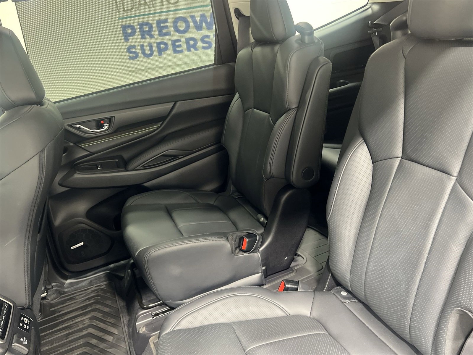 Used 2025 Subaru Ascent Bronze Edition image 23