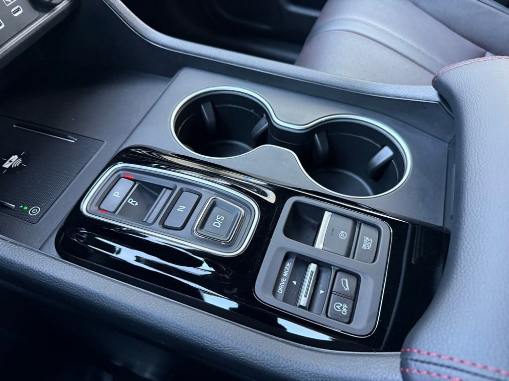 Used 2025 Honda Pilot Black Edition image 27