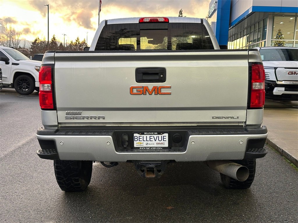 Used 2019 GMC Sierra 3500 Denali image 4