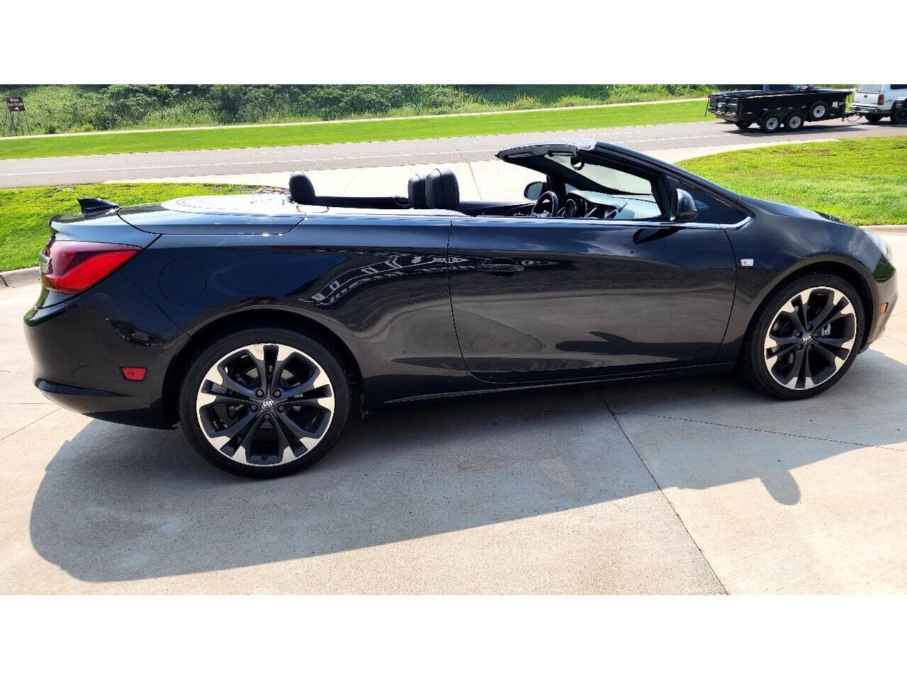 Used 2018 Buick Cascada Premium image 6