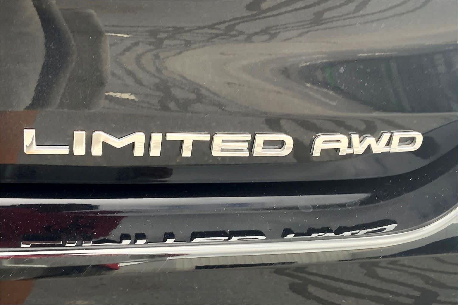 Used 2022 Toyota Highlander Limited AWD/4WD image 19