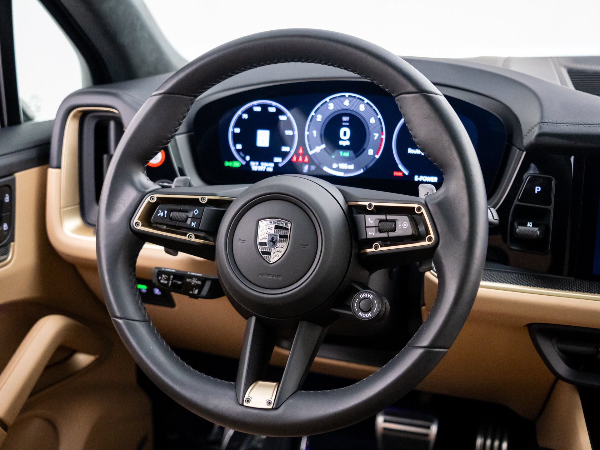 Certified 2025 Porsche Cayenne Turbo AWD/4WD image 12