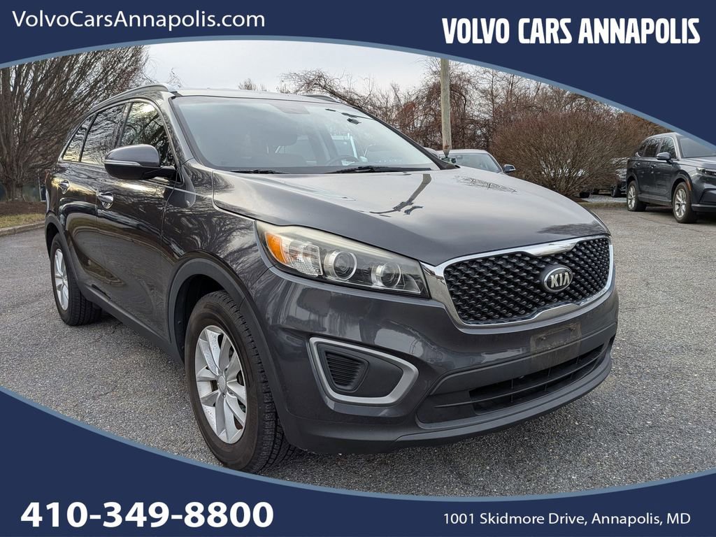 Used 2016 Kia Sorento LX w/ LX Convenience Package