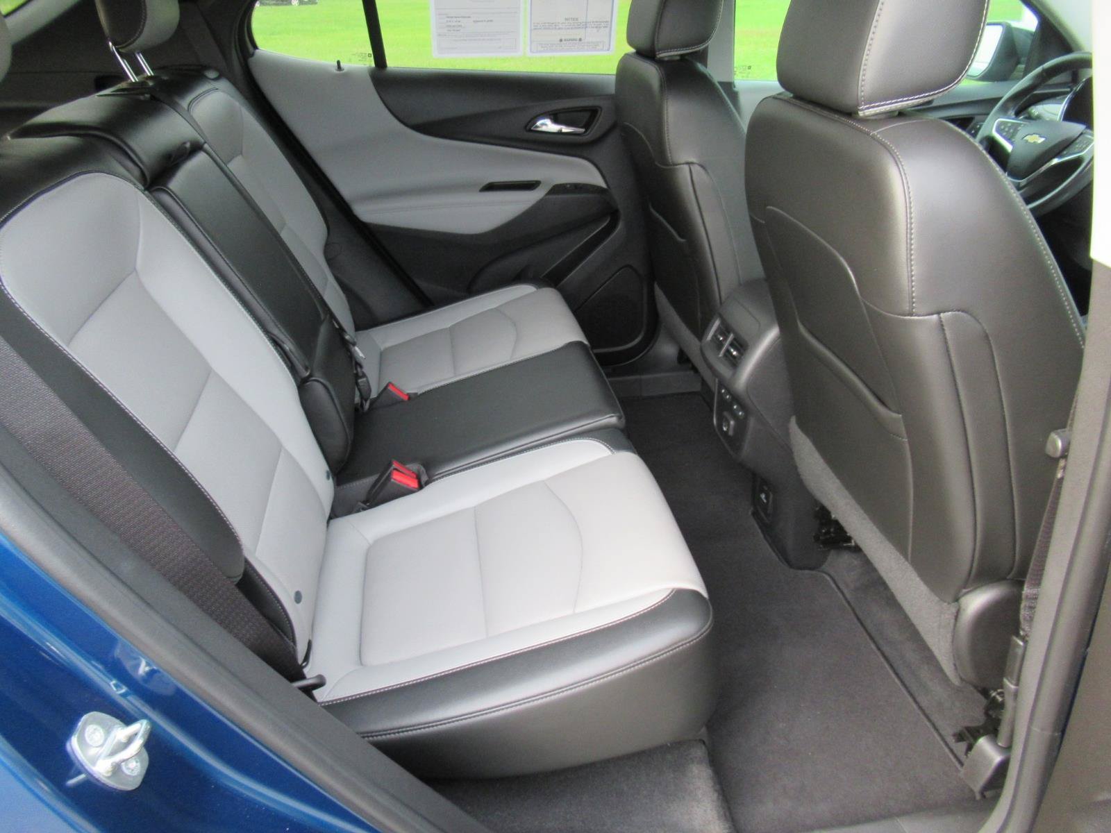 Used 2019 Chevrolet Equinox Premier FWD image 32