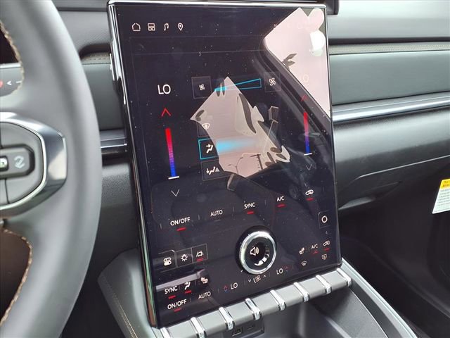 New 2026 GMC Terrain AT4 w/ Technology Package II image 13