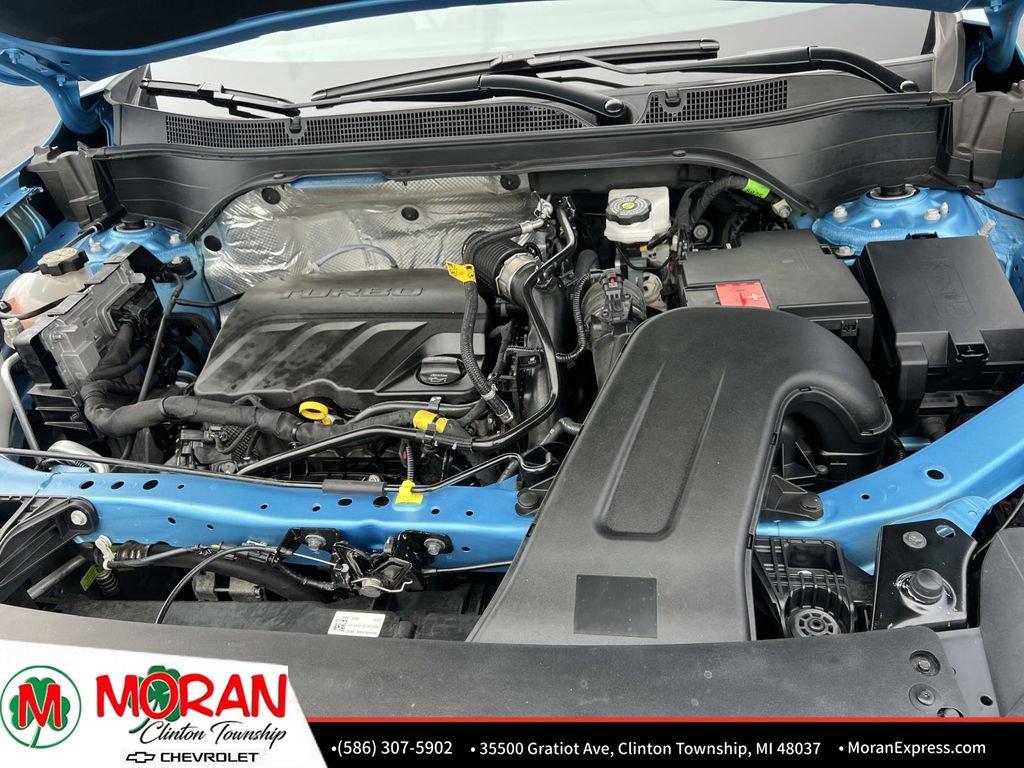 Certified 2025 Chevrolet Trax RS w/ Driver Confidence Package FWD image 11