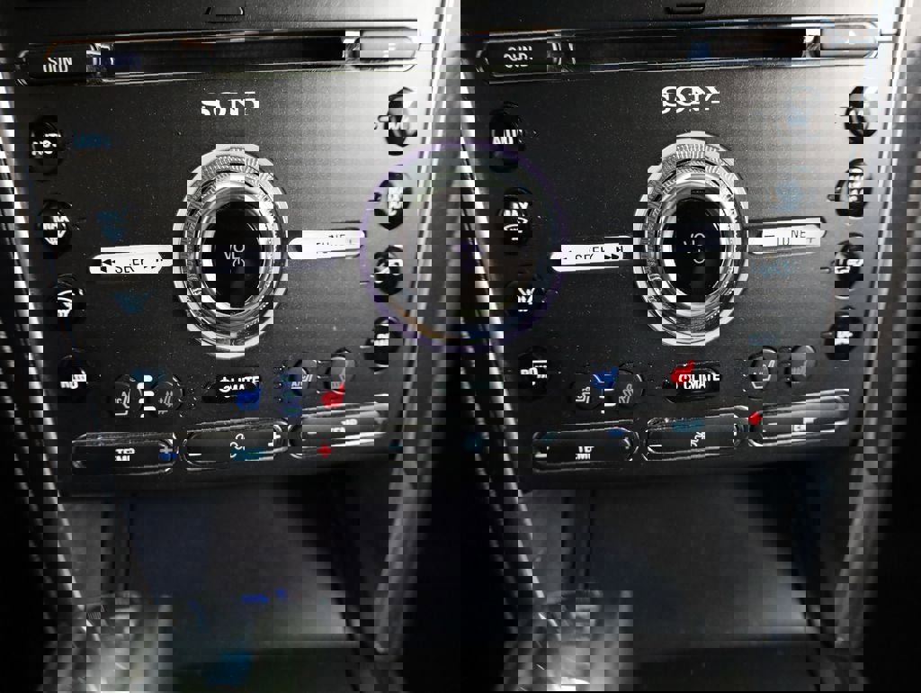 Used 2018 Ford Explorer Sport w/ Equipment Group 401A image 16