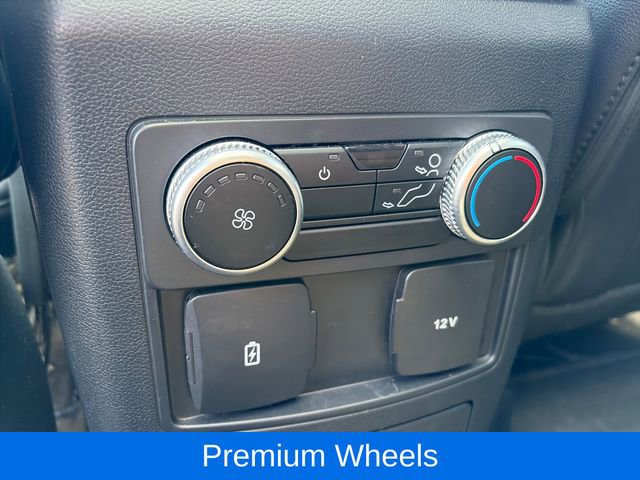 Used 2024 Ford Explorer ST-Line w/ Class IV Trailer Tow Package AWD/4WD image 12