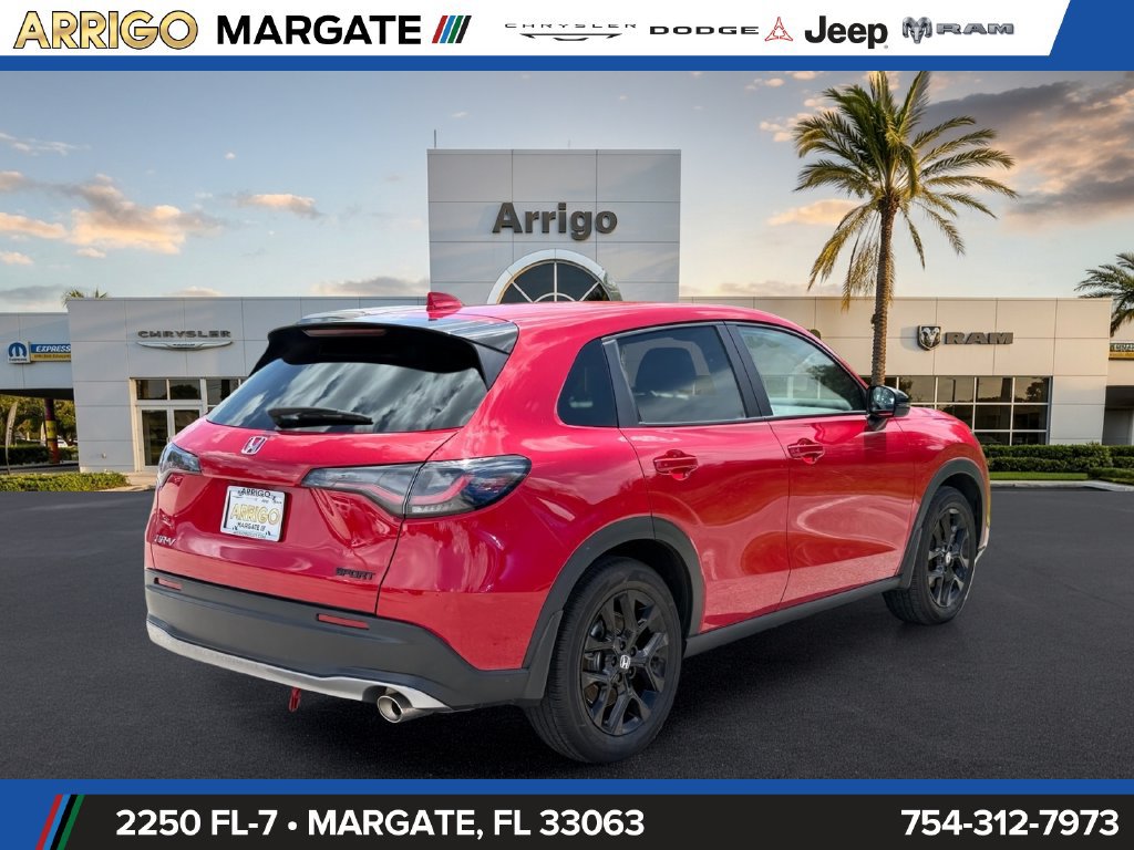 Used 2025 Honda HR-V Sport image 7