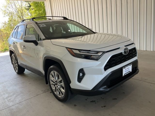 Used 2025 Toyota RAV4 XLE Premium FWD image 25
