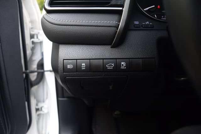 Used 2022 Toyota Camry SE w/ Audio Upgrade Package FWD image 7