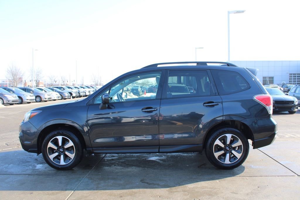 Used 2018 Subaru Forester 2.5i Premium w/ All-Weather Package image 4