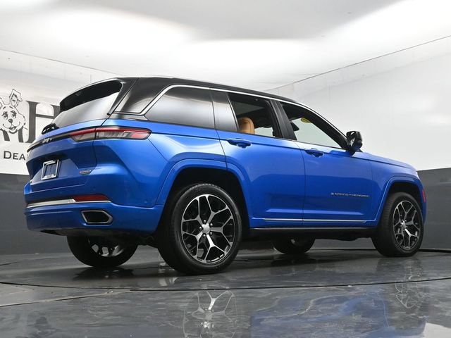 Used 2023 Jeep Grand Cherokee Summit AWD/4WD image 53