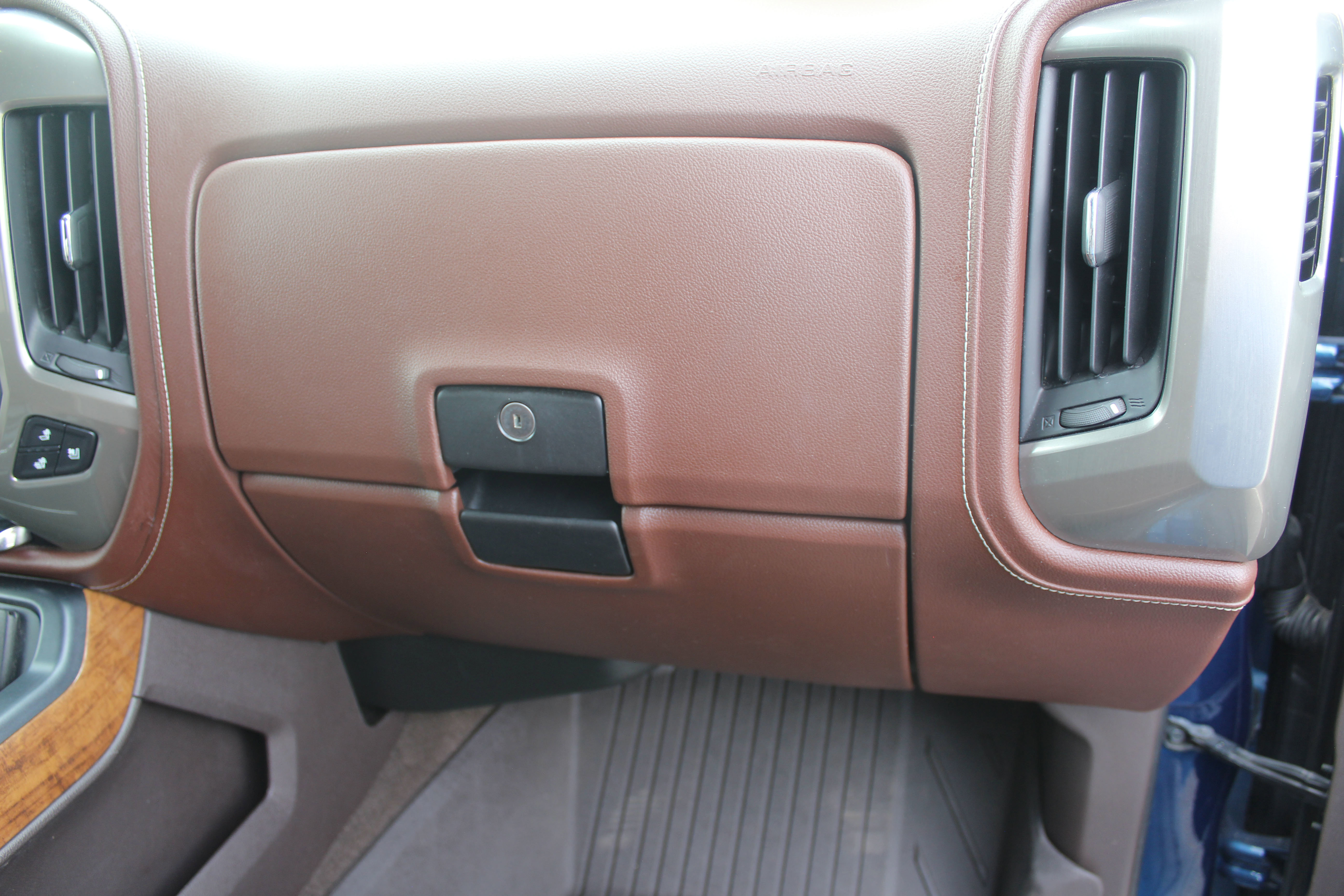 Used 2017 Chevrolet Silverado 1500 High Country w/ High Desert Package image 47