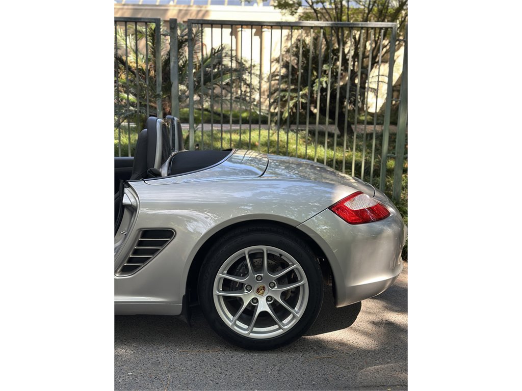 Used 2005 Porsche Boxster image 23