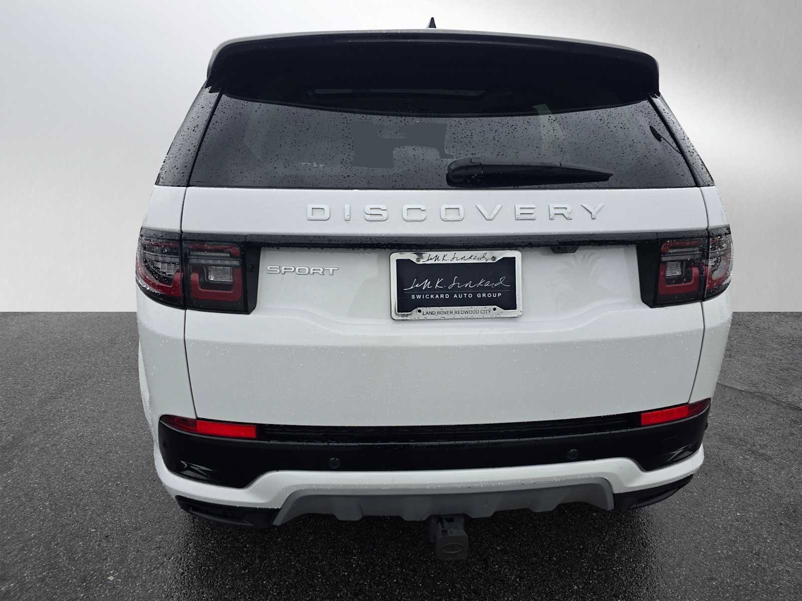 Used 2025 Land Rover Discovery Sport S image 4