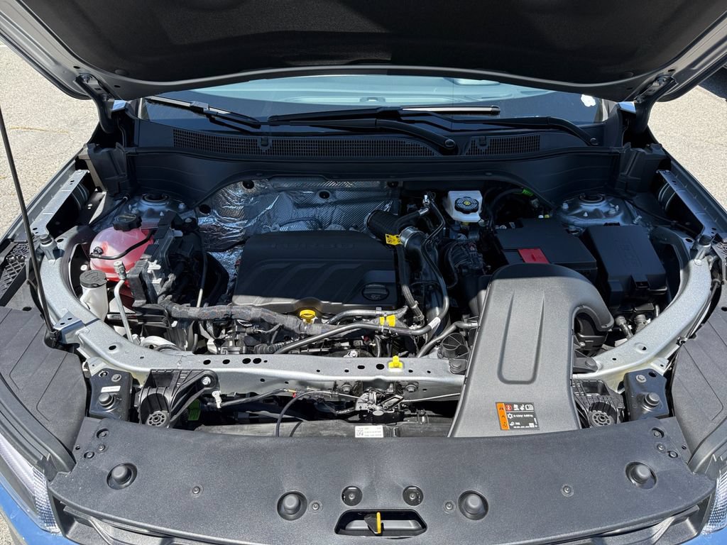 New 2026 Chevrolet Trax LT w/ Sunroof Package FWD image 27